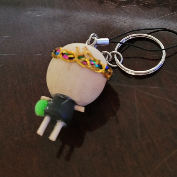 Zombie Dangling - Picture 2 of 2